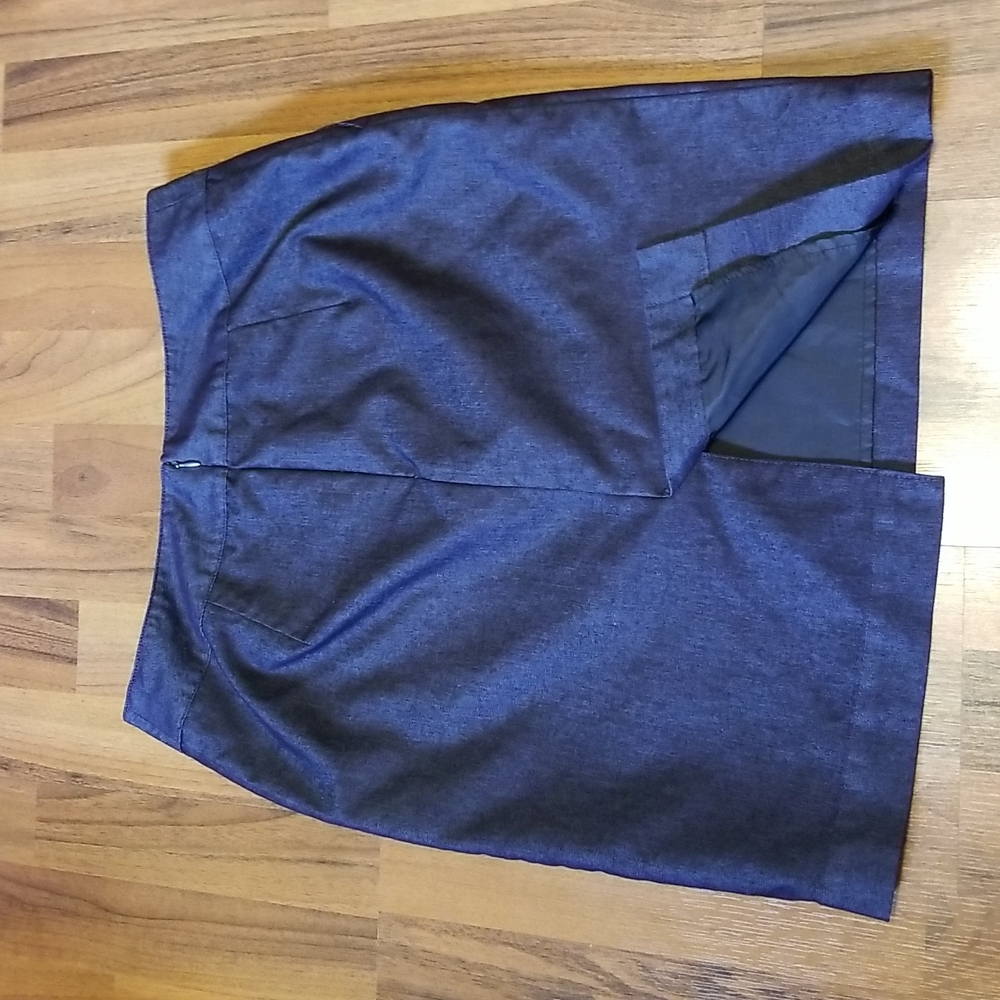 3/$15 or 5/$25 Dark Navy Blue Career Pencil Skirt, Size 8 - Picture 7 of 8